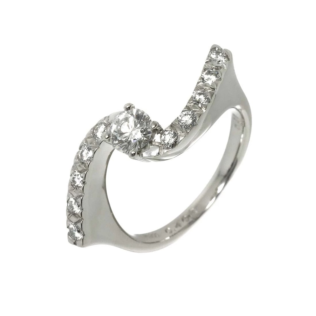 DIAMOND RING PT PLATINUM: Diamond Ring Pt Platinum Brand: Unbranded Type: Ring Material: Pt, Main Stone/Creation Natural Color: Platinum Size: 6-6.25 (US) Accessories: None Accessories Notice: When purchasing
