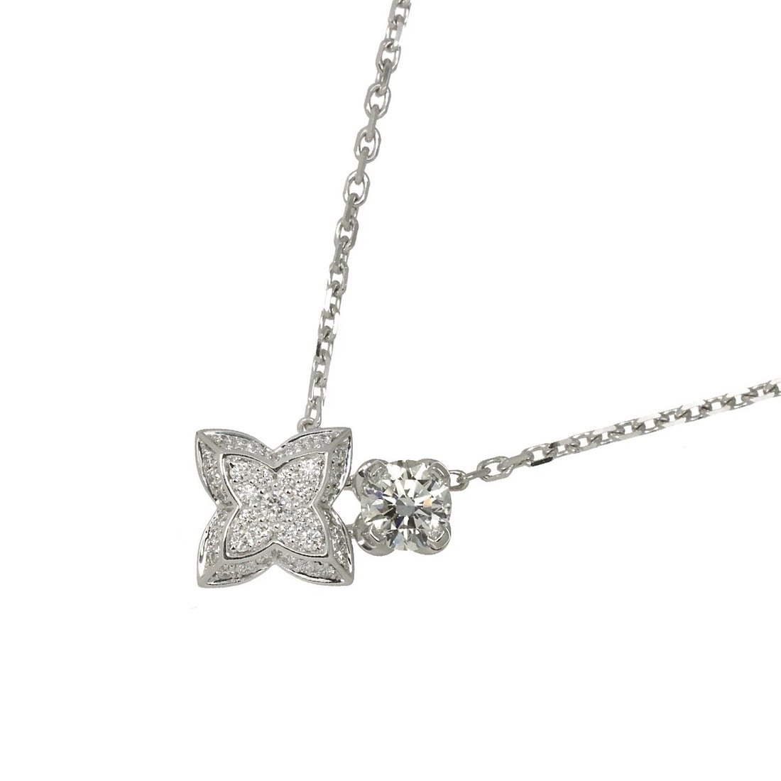 LOUIS VUITTON LV DIAMOND NECKLACE 18K WG: LOUIS VUITTON LV Diamond Necklace 18K WG Brand: LOIUS VUITTON Type: Necklace Material: 750 White Gold, Main Stone/Creation Natural Color: White Gold Size: internal circumference of the chain: