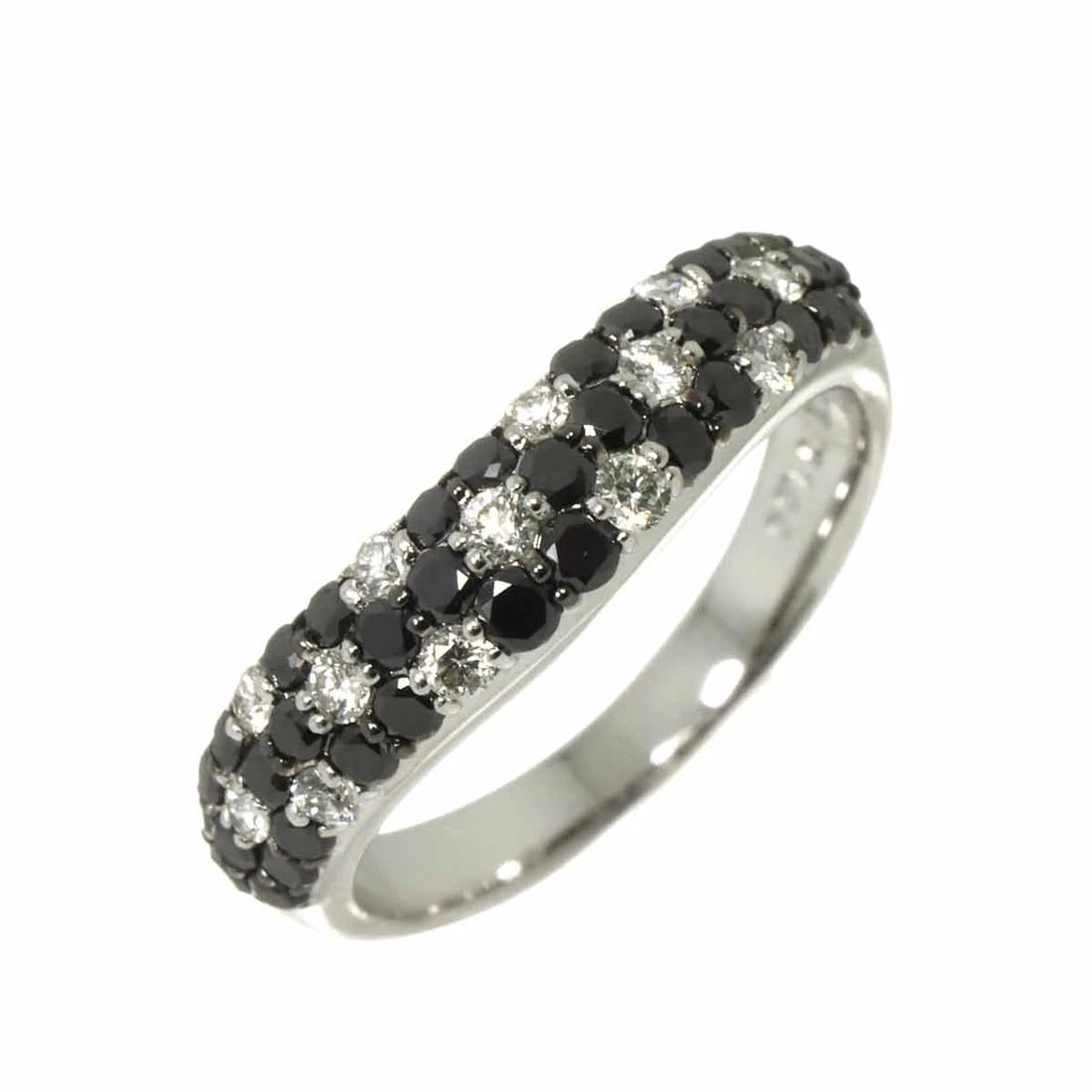 DIAMOND RING 18K K18 WG WHITE GOLD: Diamond Ring 18K K18 WG White Gold Brand: Unbranded Type: Ring Material: 750 White Gold, Main Stone/Creation Natural Color: White Gold Size: 6.75 (US) Accessories: None Accessories Notice: