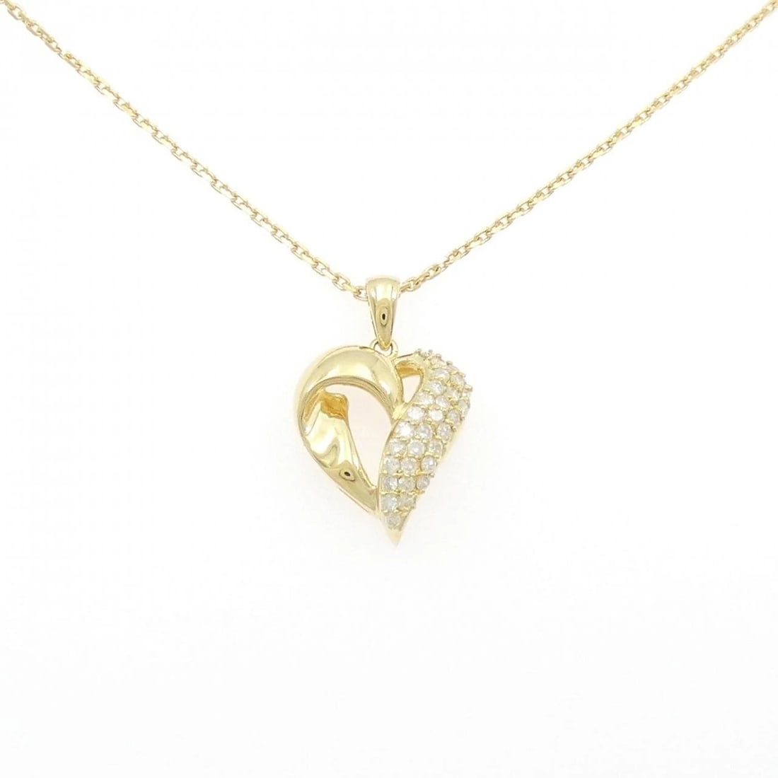 K18YG HEART PAVE DIAMOND NECKLACE: K18YG Heart Pave Diamond Necklace Brand: Unbranded Type: Diamond Necklace Material: 18K yellow gold, Main Stone/Creation Natural Color: yellow gold Size: 40cm Actual Size Pendant length