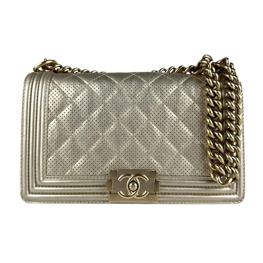 CHANEL BOY BAG CHIAN SHOULDER BAG: CHANEL Boy Bag Chian Shoulder Bag Brand: CHANEL Type: Shoulder Bag Material: Leather x Metal Color: Gold Size: W:9.4inx H:5.9inx D:2.8in Shoulder Length: 55.1in Accessories: None Accessori