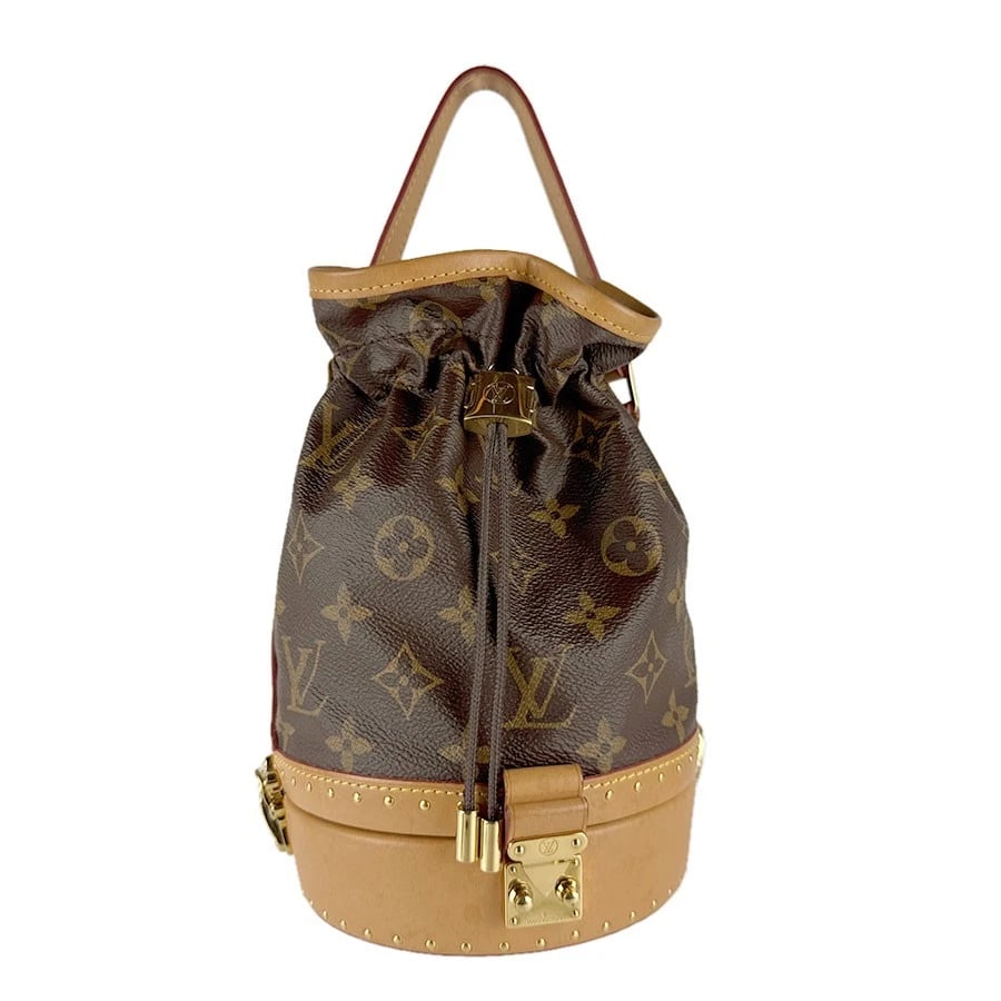 LOUIS VUITTON PETITE NOE TRUNK HANDBAG CROSSBODY SHOULDER BAG HANDBAG: LOUIS VUITTON Petite Noe Trunk Handbag Crossbody Shoulder Bag Handbag Brand: LOUIS VUITTON Type: Handbag Material: Monogram Canvas Color: Brown Size: W:5.1inx H:8.7inx D:5.1in Handle Length:10.6in