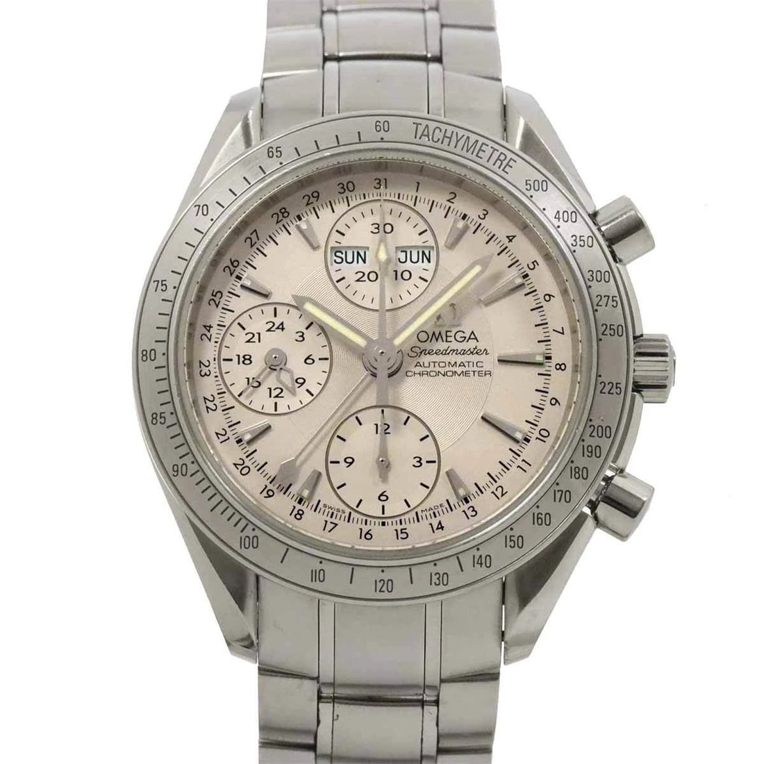 OMEGA SPEEDMASTER CHRONOGRAPH SILVER DIAL WATCH: OMEGA Speedmaster Chronograph Silver Dial Watch Brand: OMEGA Type: Wristwatch Material: Stainless steel Color: Silver Dial Size: Case Size Length 46mm(included lag) Width 40mm(not included crown)