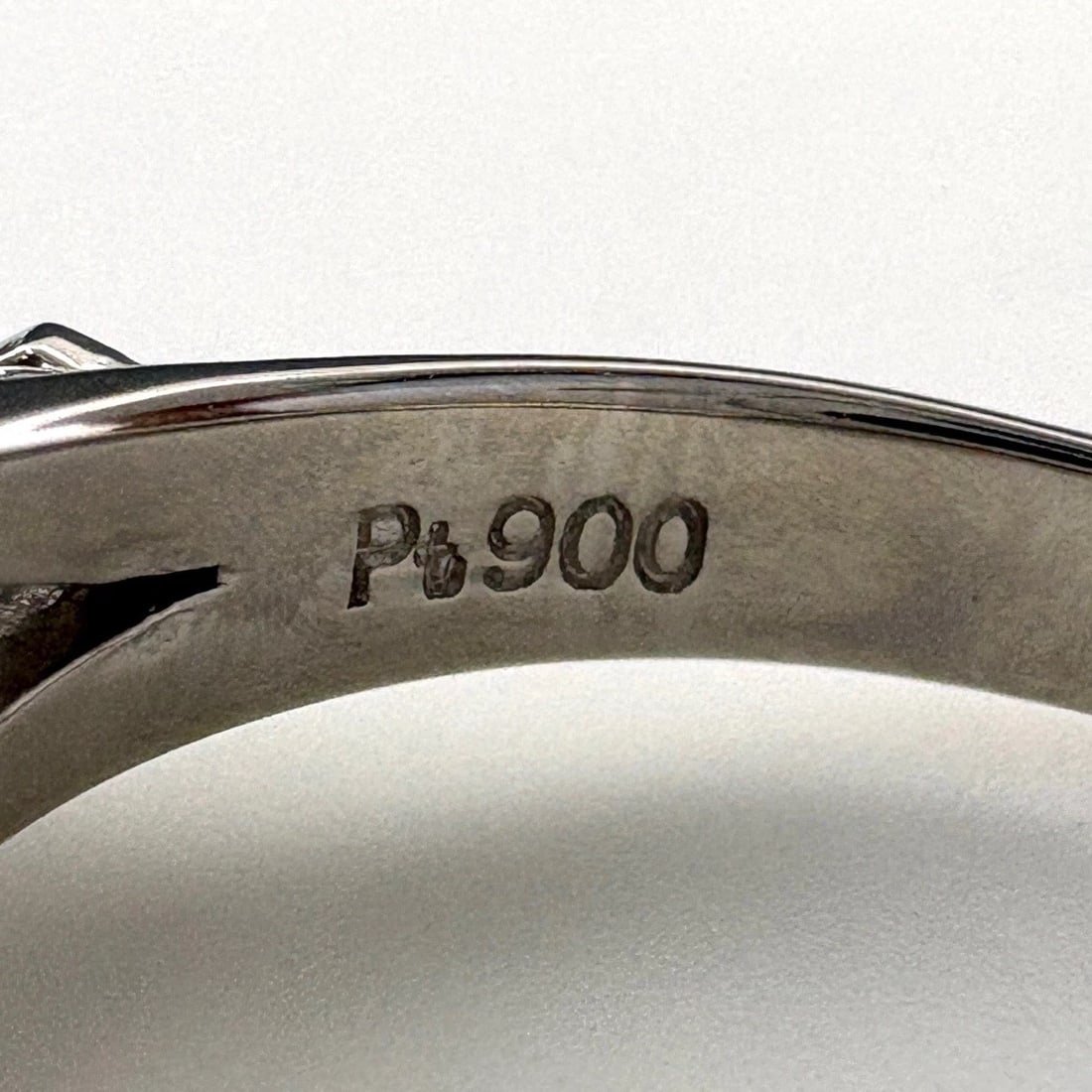 SAPPHIRE DESIGN RING PLATINUM - 2