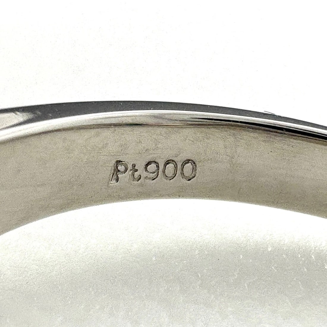 EMERALD DESIGN RING PLATINUM - 2