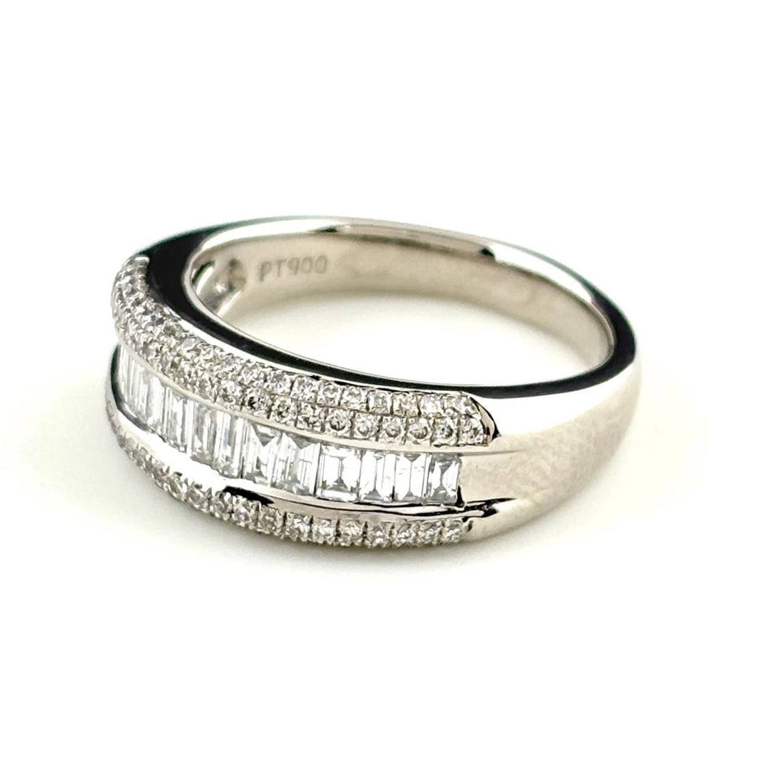 MELEE DIAMOND DESIGN PLATINUM RING: Melee diamond design Platinum Ring Brand: Unbranded Type: Ring Material: Pt900, Color: Platinum Size: US 6.5 Accessories: None Accessories Notice: When purchasing pre-owned goods, please