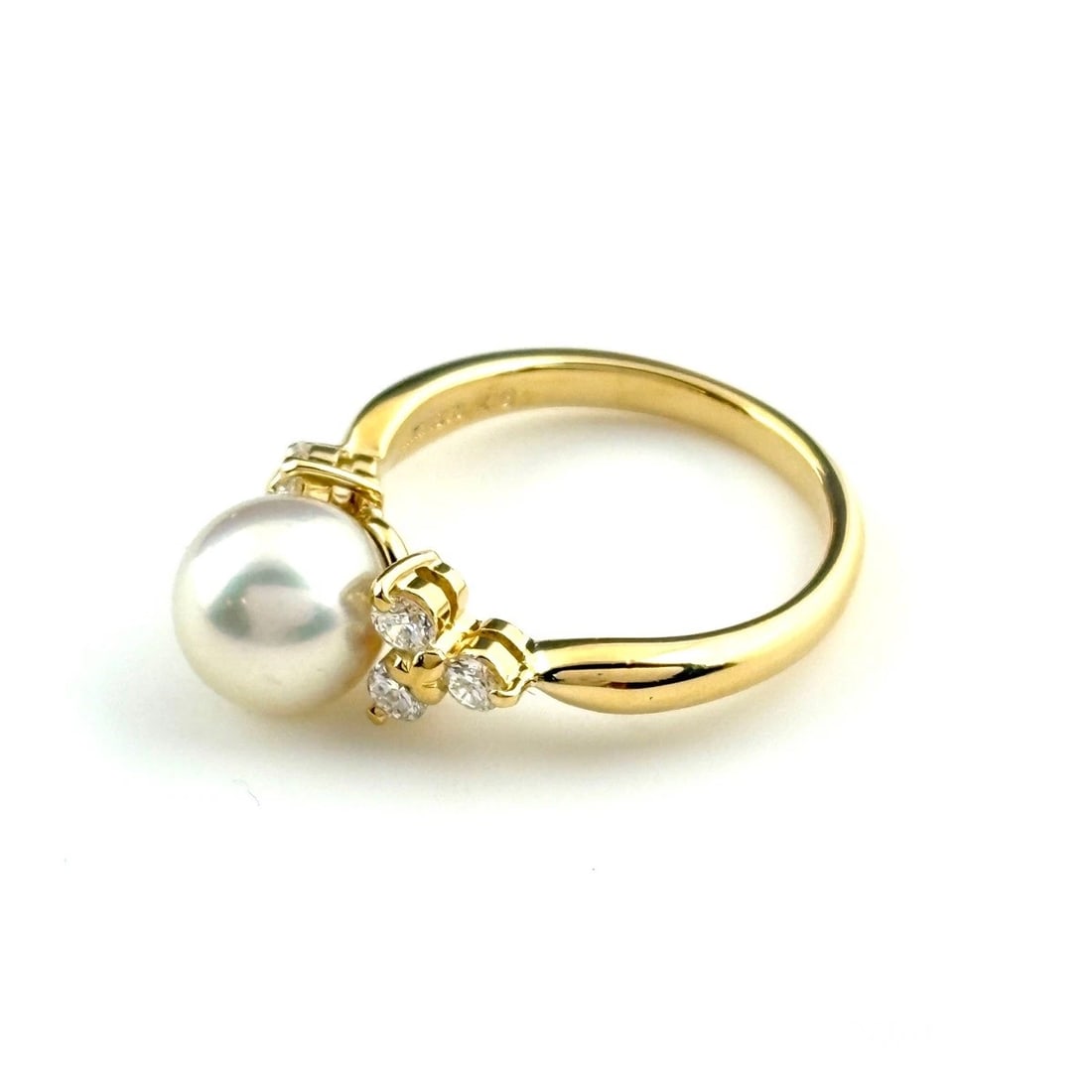 MIKIMOTO PEARL DESIGN RING YG YELLOWGOLD: MIKIMOTO pearl design ring YG YellowGold Brand: MIKIMOTO Type: Ring Material: 18K, Main Stone/Creation Pearl Color: Yellow Gold Size: US 6 Accessories: None Accessories Notice: When