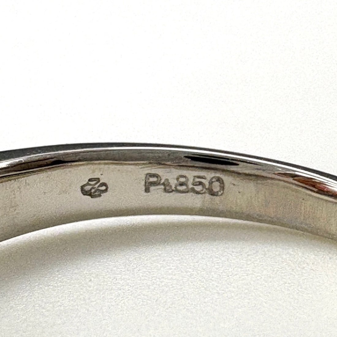 DIAMOND DESIGN RING PLATINUM - 2