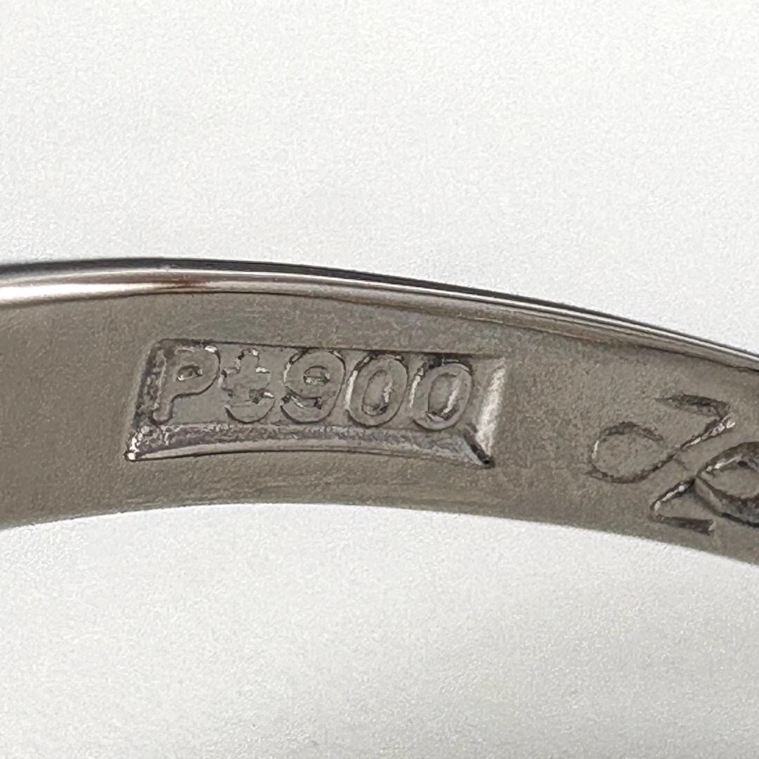 RUBY DESIGN RING PLATINUM MELEE DIAMOND - 2