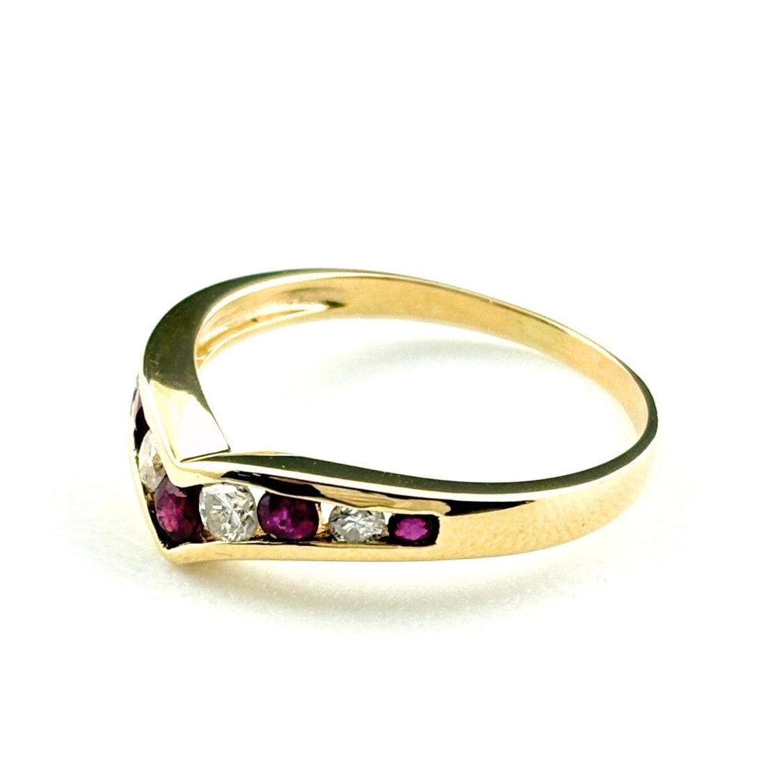 RUBY DESIGN YG YELLOWGOLD MELEE DIAMOND RING (1 of 2)