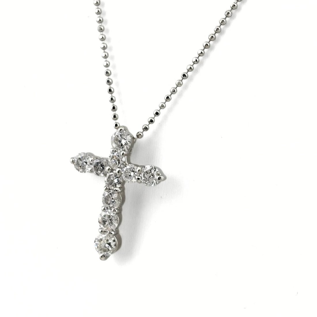 CROSS MOTIF DESIGN NECKLACE PLATINUM PENDANT (1 of 3)