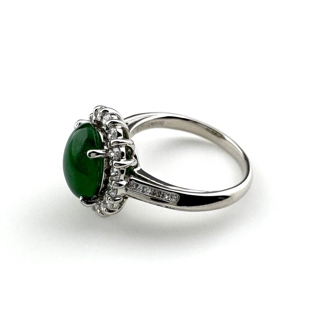 JADE DESIGN PLATINUM MELEE DIAMOND RING PT900 (1 of 3)