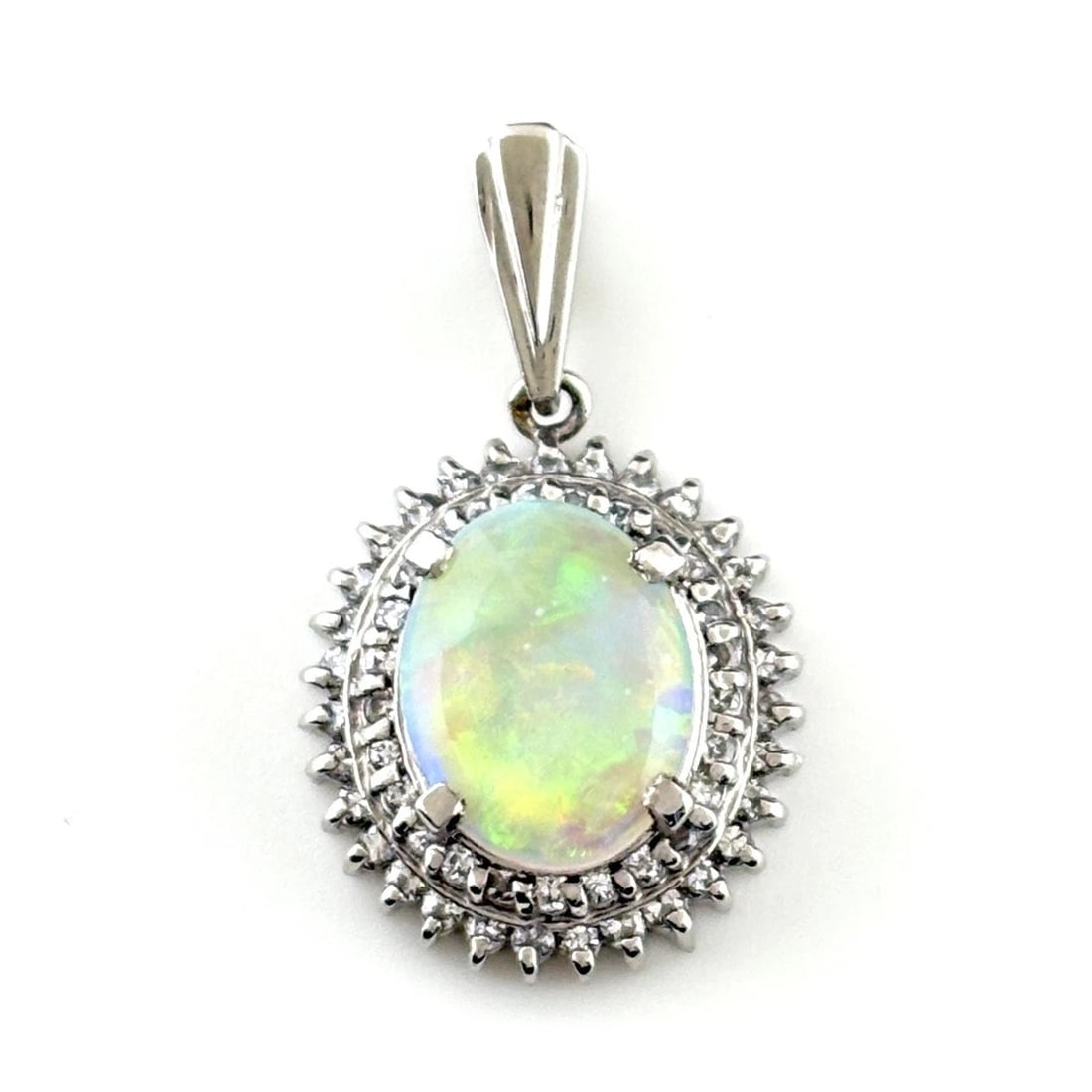 OPAL PENDANT HEAD PLATINUM MELEE DIAMOND PENDANT HEAD: Opal Pendant Head Platinum Melee diamond Pendant Head Brand: Unbranded Type: Pendant Head Material: Pt900, Main Stone/Creation opal Color: Platinum Size: Total length of the pendant head