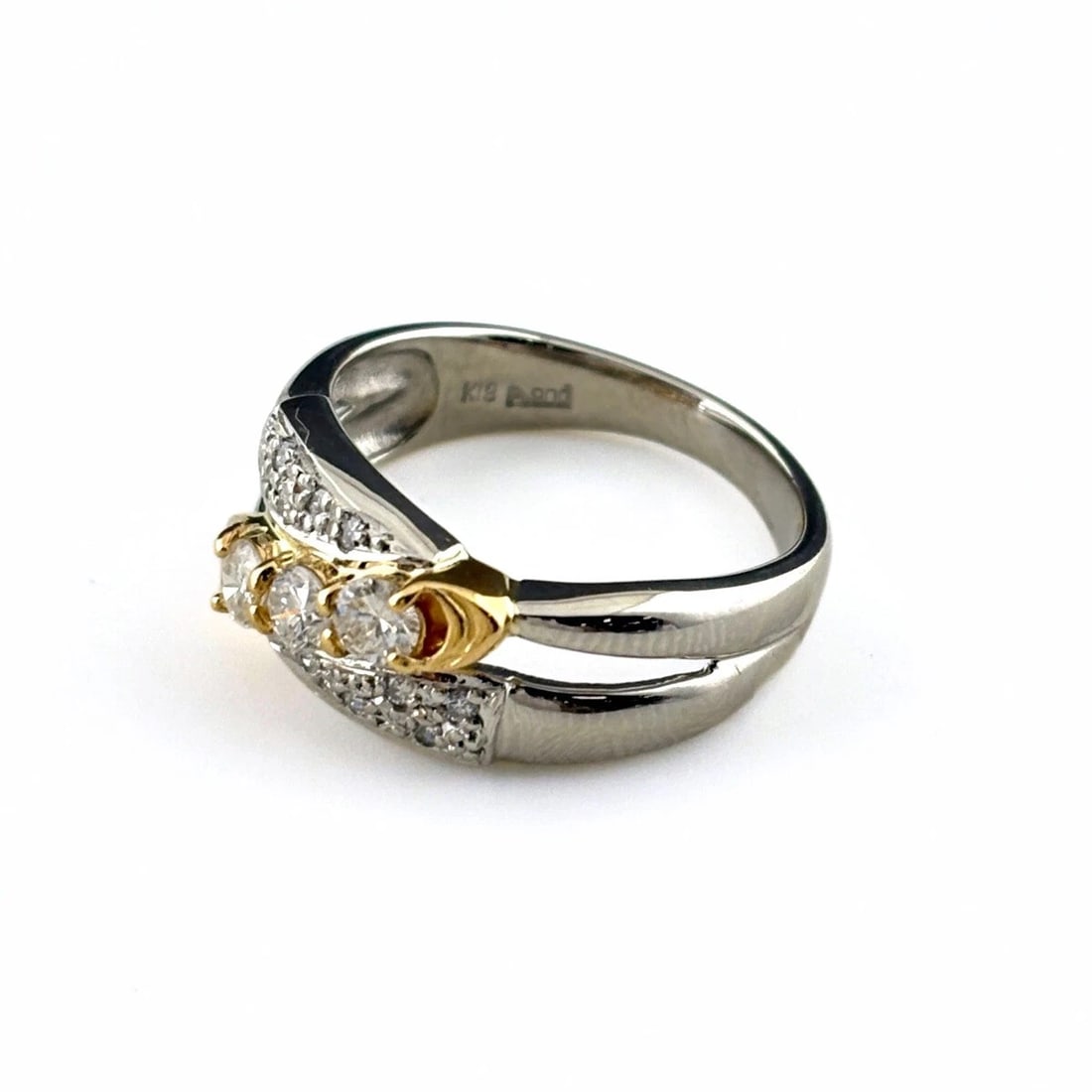 MELEE DIAMOND DESIGN PLATINUM YG YELLOWGOLD RING PT900: Melee diamond design Platinum YG YellowGold Ring Pt900 Brand: Unbranded Type: Ring Material: Pt900, Color: Yellow Gold Size: US 6.5 to 7 Accessories: None Accessories Notice: When purchasing