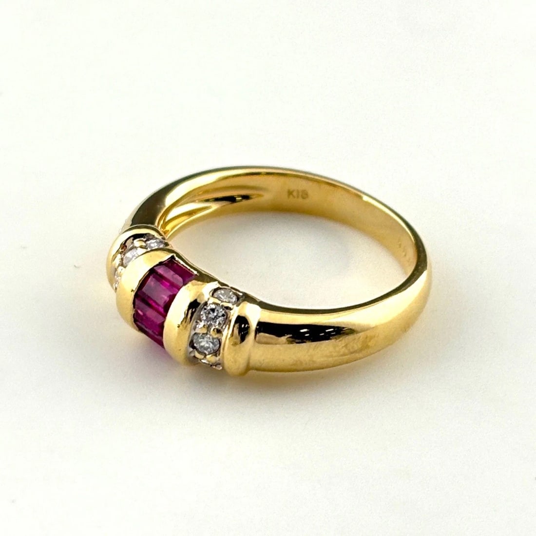 RUBY DESIGN YG YELLOWGOLD MELEE DIAMOND RING (1 of 2)