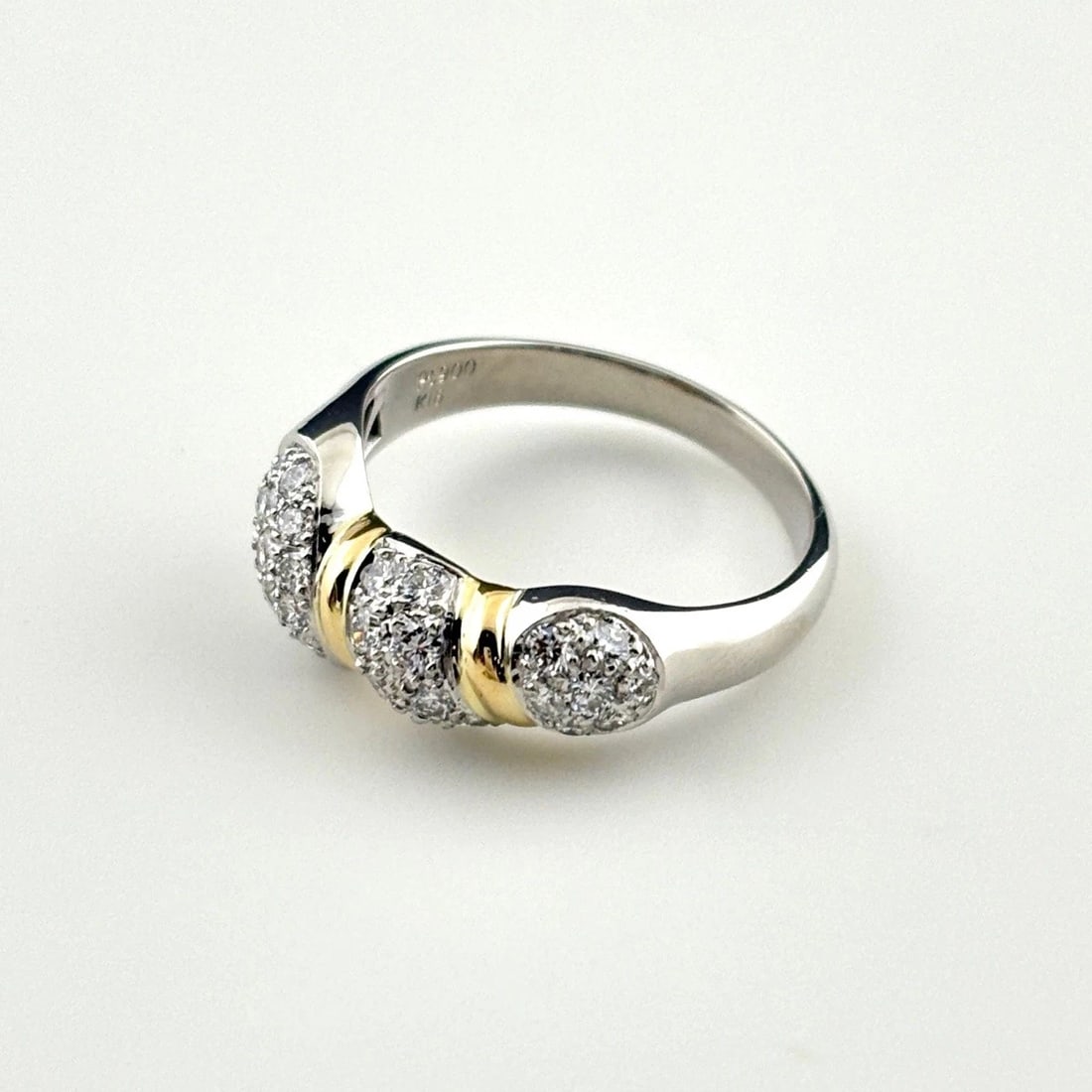 MELEE DIAMOND DESIGN PLATINUM YG YELLOWGOLD RING: Melee diamond design Platinum YG YellowGold Ring Brand: Unbranded Type: Ring Material: Pt900, Color: Yellow Gold Size: US 6 to 6.5 Accessories: None Accessories Notice: When purchasing
