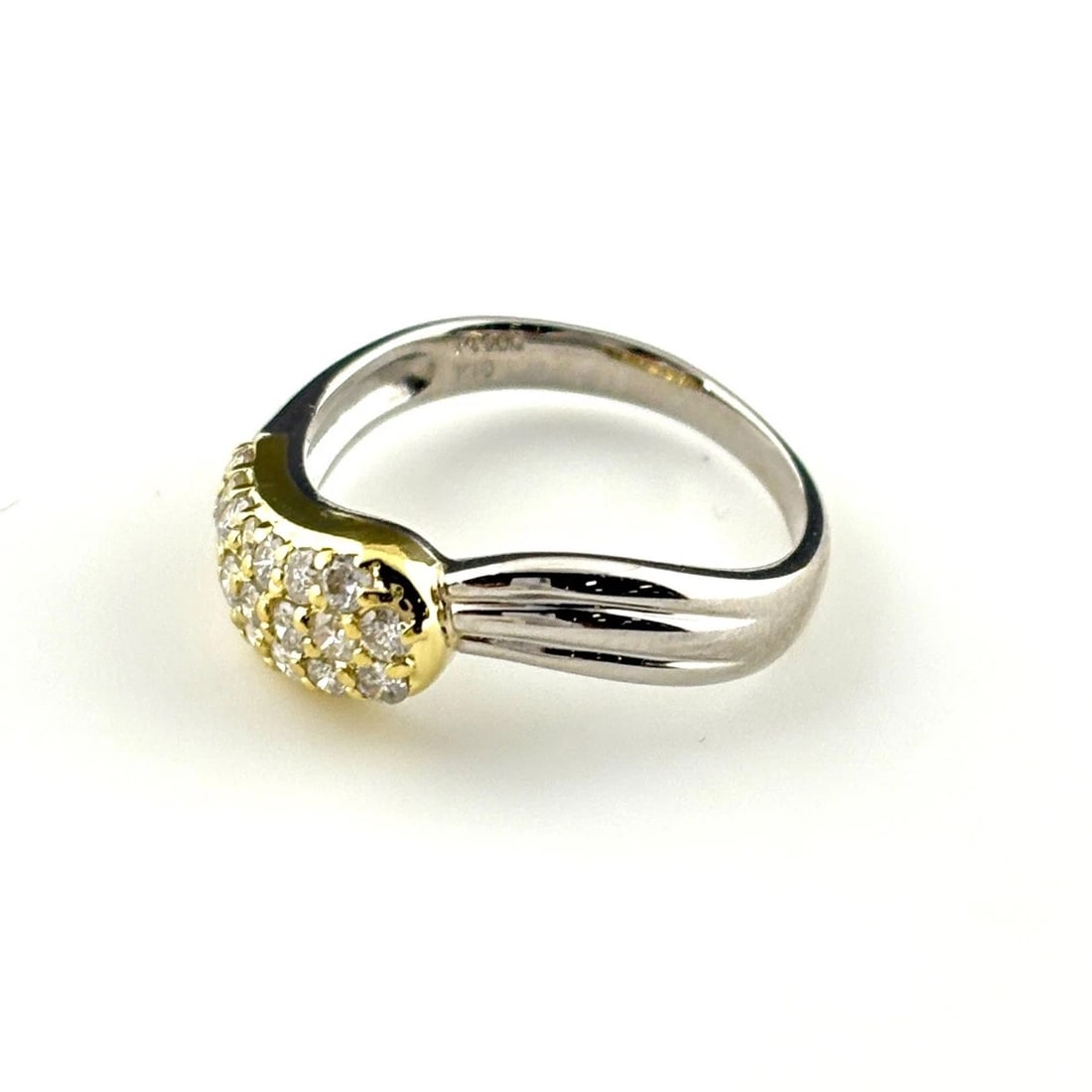 MELEE DIAMOND DESIGN PLATINUM YG YELLOWGOLD RING: Melee diamond design Platinum YG YellowGold Ring Brand: Unbranded Type: Ring Material: Pt900, Color: Yellow Gold Size: US 6.5 to 7 Accessories: None Accessories Notice: When purchasing