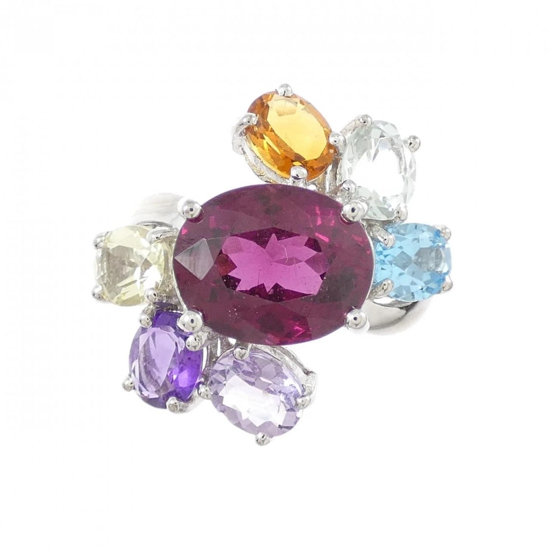 750WG GARNET RING - 2