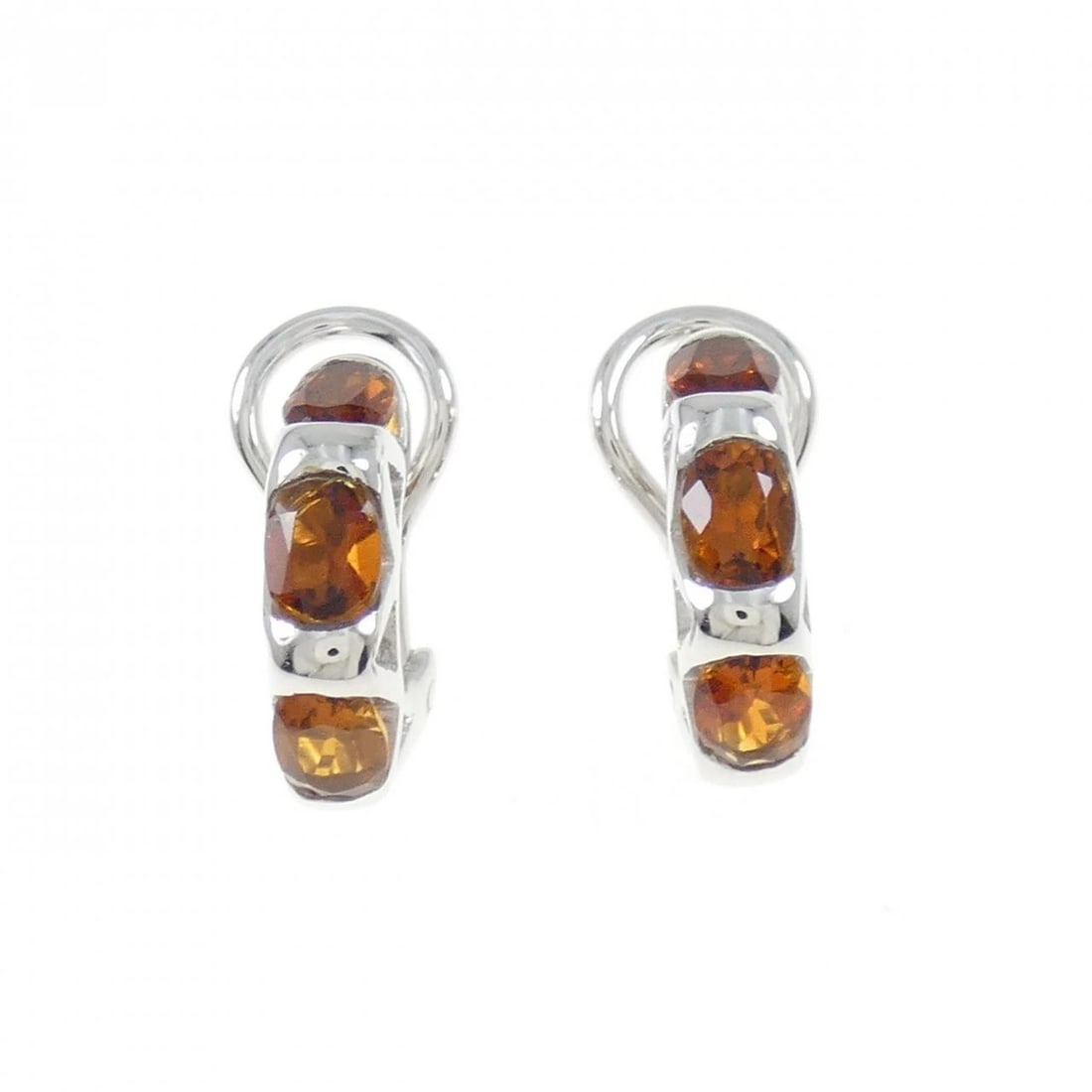 750WG CITRINE EARRINGS: 750WG Citrine Earrings Brand: Unbranded Type: Earrings Material: 750 White Gold, Main Stone/Creation Citrine Color: White Gold Size: ActualSize HxW: 17.1mmx4.7mm Accessories: None Accessories