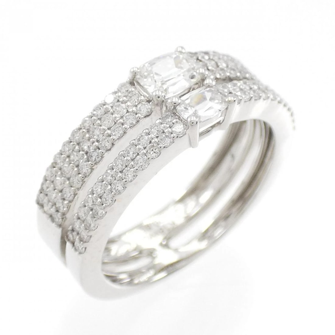 K18WG DIAMOND RING: K18WG Diamond Ring Brand: Unbranded Type: Ring Material: K18 White Gold, Main Stone/Creation Natural Color: white gold Size: 6.5US Accessories: None Accessories Notice: When purchasing pre
