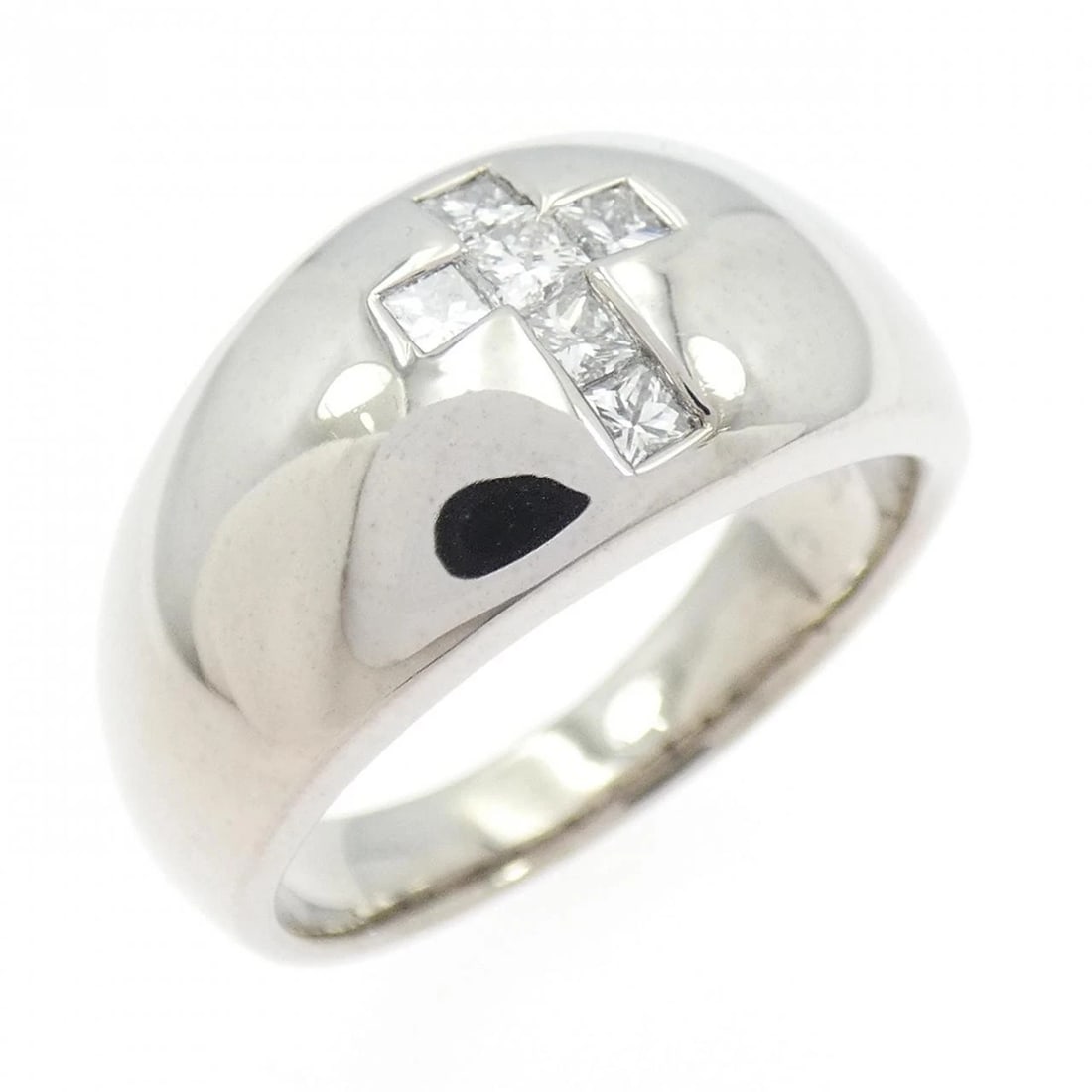 K18WG CROSS DIAMOND RING: K18WG Cross Diamond Ring Brand: Unbranded Type: Ring Material: K18 White Gold, Main Stone/Creation Natural Color: White Gold Size: 6 (US size) Accessories: None Accessories Notice: When