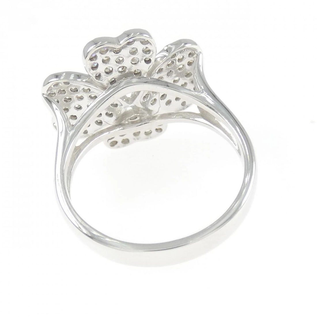 K18WG CLOVER DIAMOND RING - 3