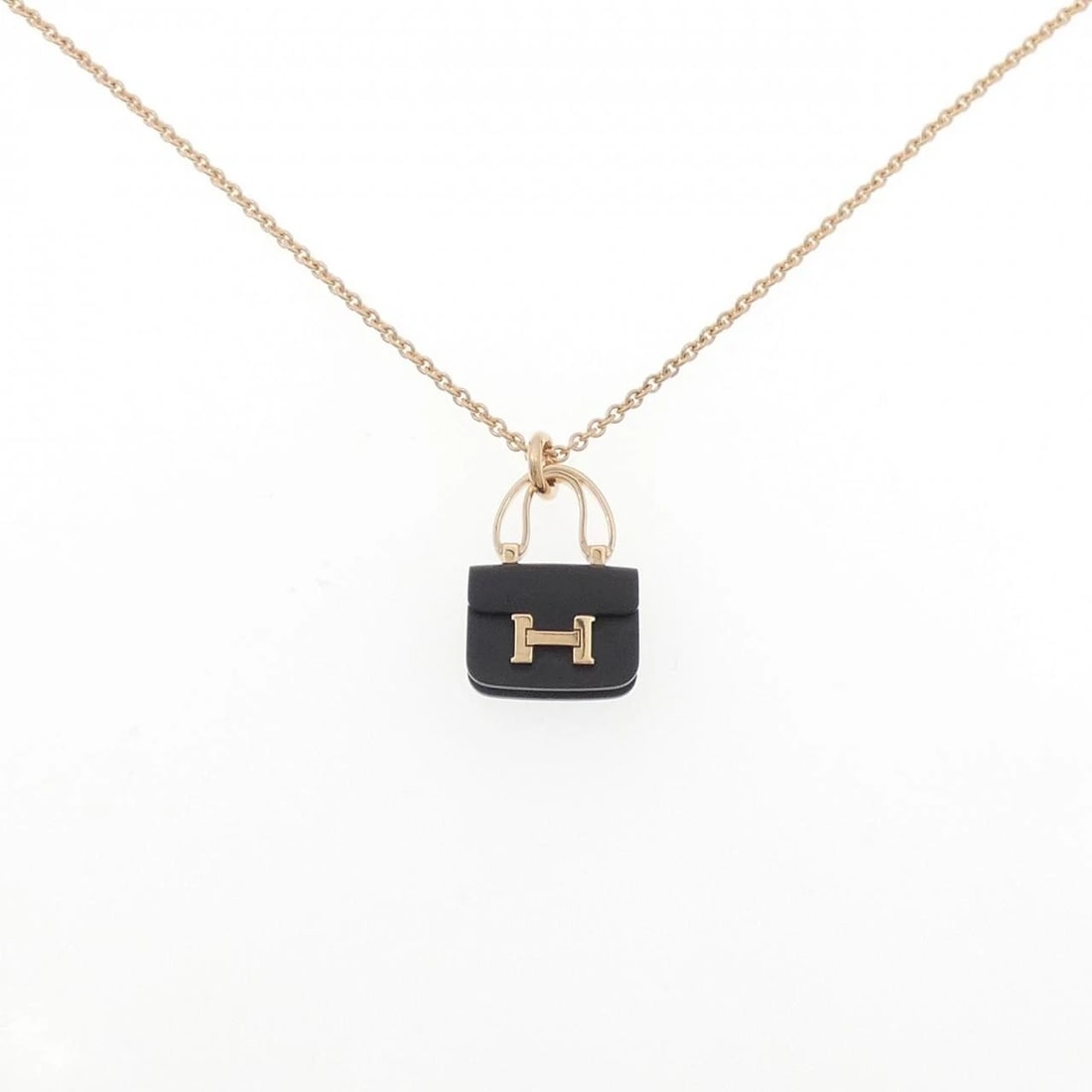 HERMES CONSTANCE NECKLACE: HERMES Constance Necklace Brand: HERMES Type: Necklace Material: 750 Pink Gold, Color: Pink Gold Size: 38 40cm,ActualSize Pendant top H x W: 18.0mmx12.7mm Chain Max. W: 1.4mm Accessories: