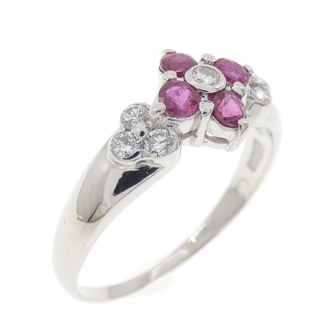PT900 FLOWER RUBY RING: PT900 Flower Ruby Ring Brand: Unbranded Type: Ring Material: Platinum 900, Main Stone/Creation Ruby Color: platinum Size: 6.5US Accessories: None Accessories Notice: When purchasing pre-owned