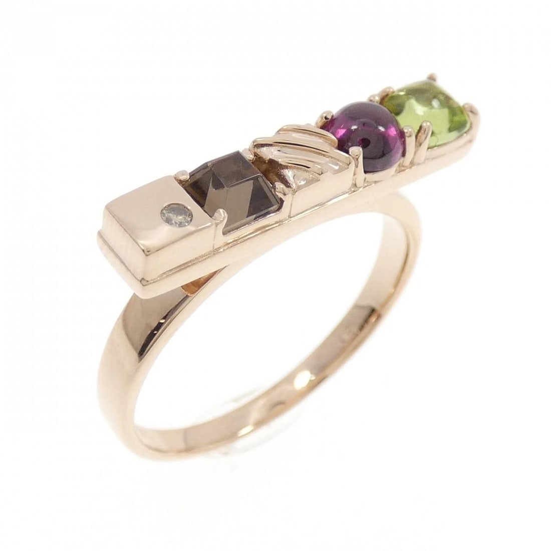 VENDOME COLOR STONE RING: VENDOME Color Stone Ring Brand: VENDOME Type: Ring Material: K18 Pink Gold, Main Stone/Creation Peridot Garnet Quartz Color: Pink Gold Size: 7.5-8 (US size) Accessories: None Accessories