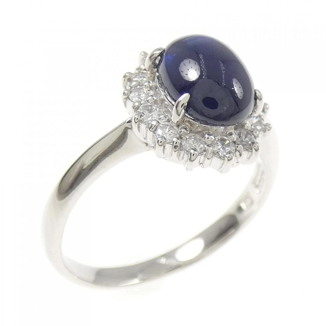 PT900 SAPPHIRE RING: PT900 Sapphire Ring Brand: Unbranded Type: Ring Material: Platinum 900, Main Stone/Creation sapphire Color: platinum Size: 6.5-7US Accessories: None Accessories Notice: When purchasing pre