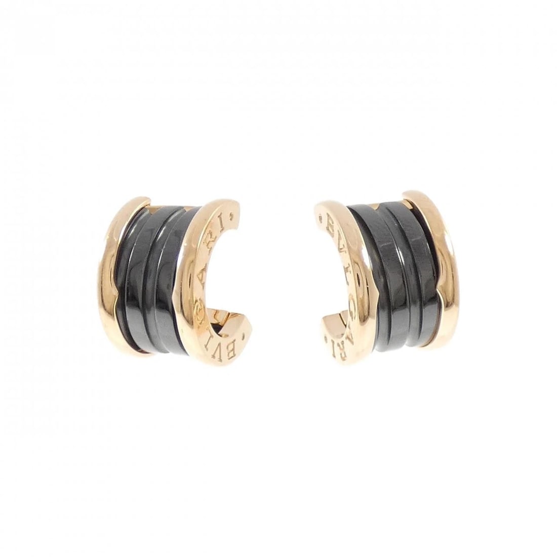 BVLGARI B.ZERO1 EARRINGS: BVLGARI B.zero1 Earrings Brand: BVLGARI Type: Earrings Material: 750 Pink Gold ceramic, Color: Pink Gold ceramic Size: ActualSize HxW: 14.4mmx9.1mm Accessories: None Accessories Notice: When