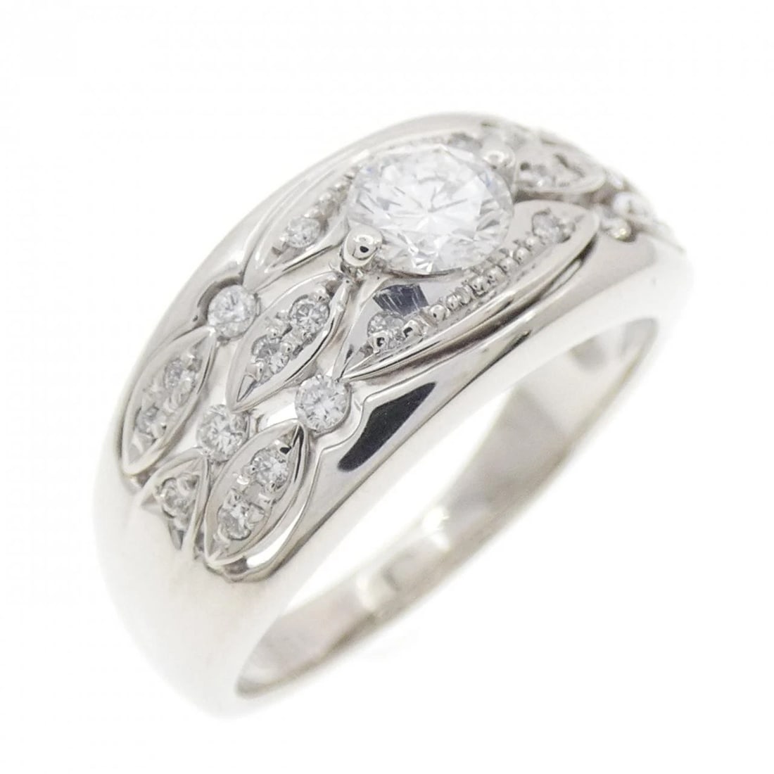 PT900 DIAMOND RING: PT900 Diamond Ring Brand: Unbranded Type: Ring Material: Platinum 900, Main Stone/Creation Natural Color: Silver Size: 7.5-8 (US size) Accessories: None Accessories Notice: When purchasing