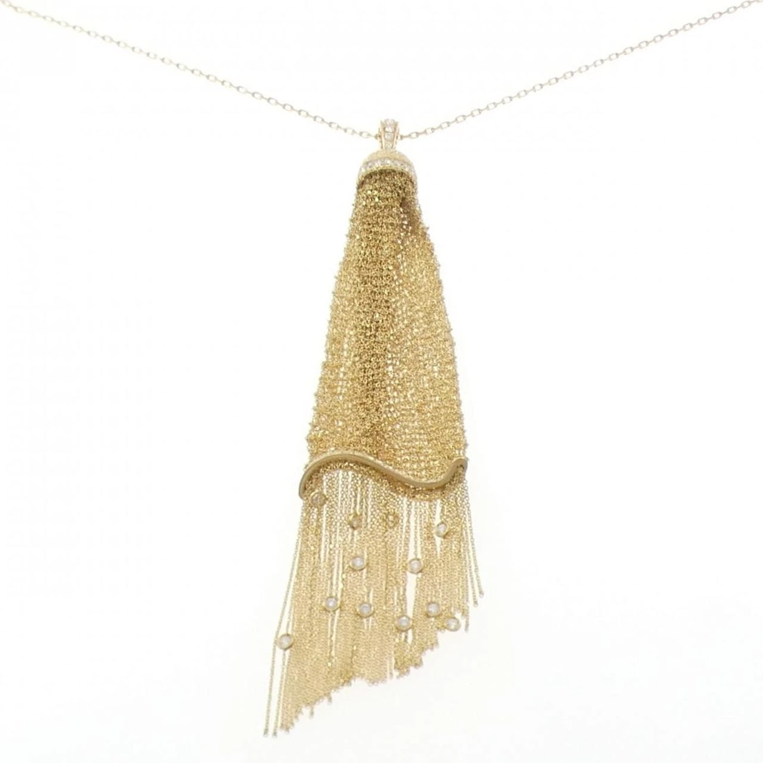 BOUCHERON DELILAH NECKLACE: Boucheron Delilah Necklace Brand: Boucheron Type: Necklace Material: 750 Yellow Gold, Main Stone/Creation Natural Color: Yellow Gold Size: 55-58cm,ActualSize Pendant top H x W: 137.5mmx30.3mm