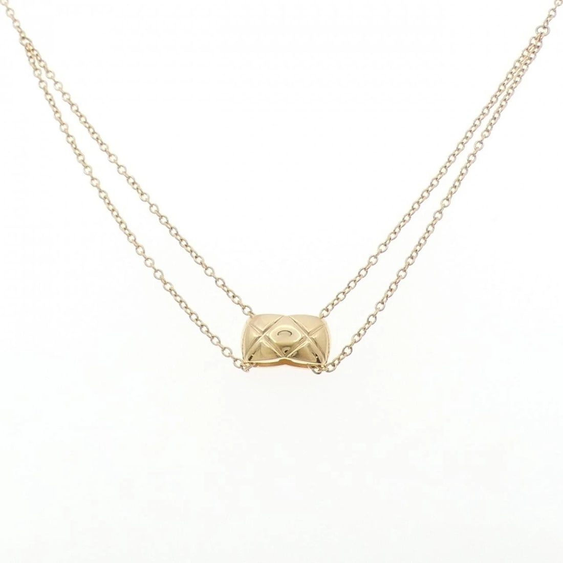 CHANEL COCO CRUSH NECKLACE: CHANEL Coco crush Necklace Brand: CHANEL Type: Necklace Material: 750 Yellow Gold, Color: Yellow Gold Size: 37-40cm,ActualSize Pendant top H x W: 13.5mmx7.4mm Chain Max. W: 1.3mm Accessories: Non