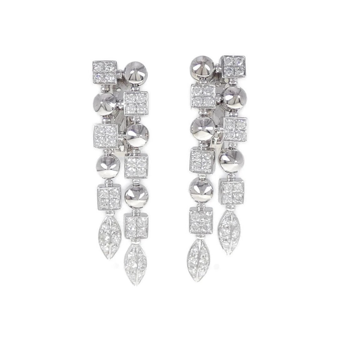BVLGARI LUCIA EARRINGS: Bvlgari Lucia Earrings Brand: BVLGARI Type: Earrings Material: 750 White Gold, Main Stone/Creation Natural Color: White Gold Size: ActualSize HxW: 43.6mmx10.2mm Accessories: None Accessories