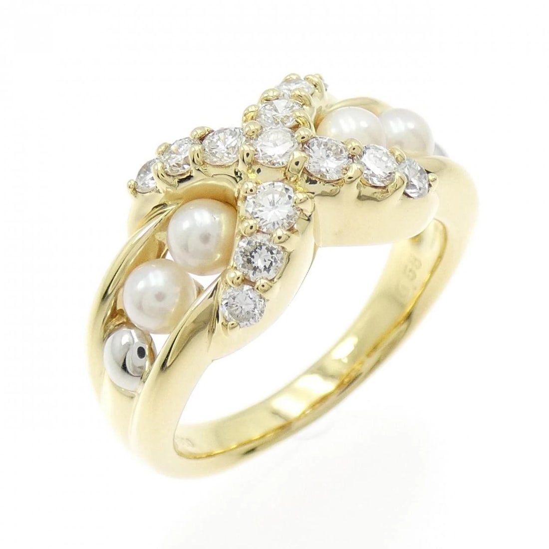 K18YG PT900 AKOYA PEARL RING: K18YG PT900 Akoya Pearl Ring Brand: Unbranded Type: Ring Material: K18 Yellow Gold Platinum 900, Main Stone/Creation akoya pearl Color: yellow gold Size: 8-8.5US Accessories: None Accessories