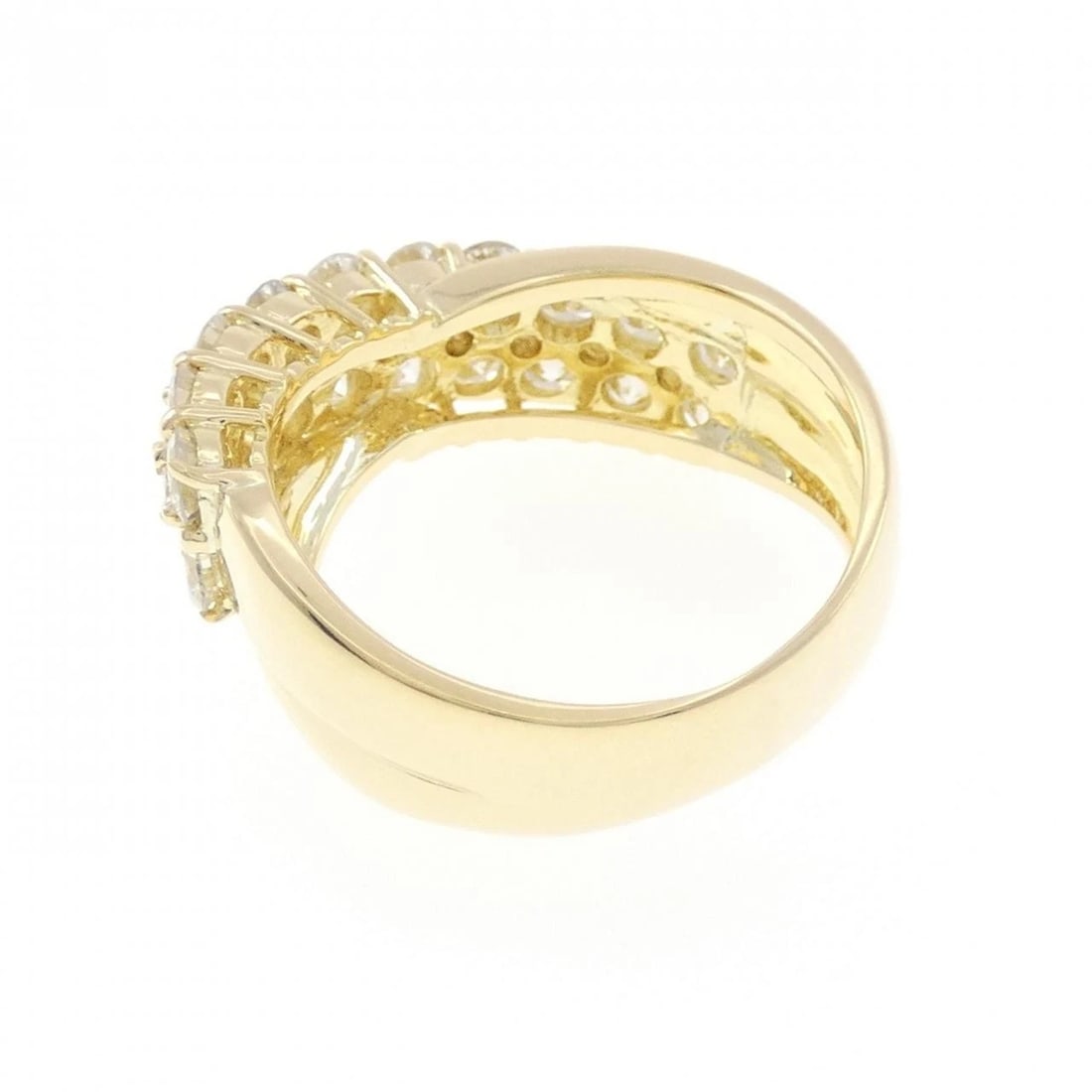 K18YG DIAMOND RING: K18YG Diamond Ring Brand: Unbranded Type: Ring Material: K18 Yellow Gold, Main Stone/Creation Natural Color: Yellow Gold Size: 7-7.5 (US size) Accessories: None Accessories Notice: When pu