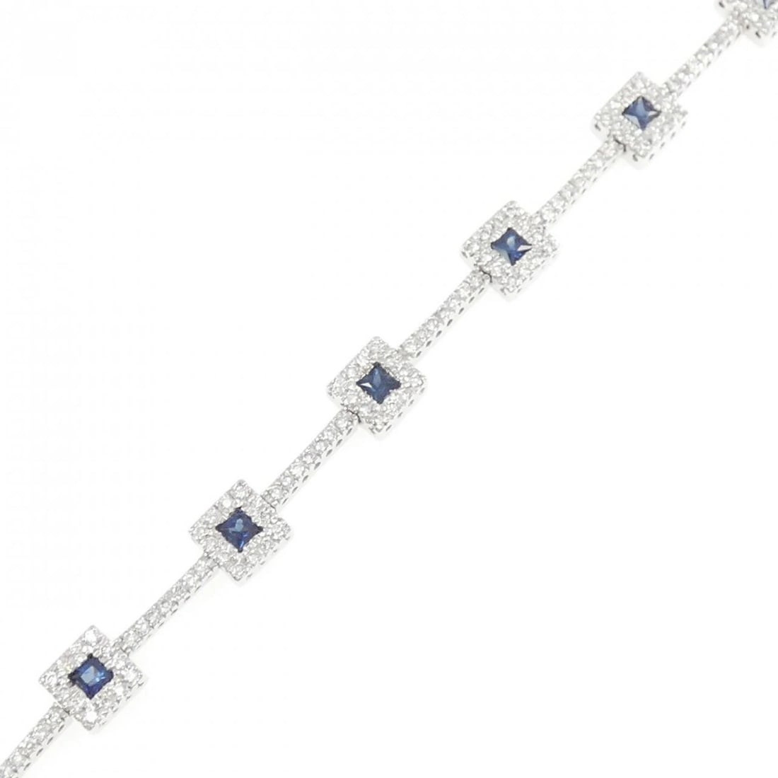 K18WG SAPPHIRE BRACELET: K18WG Sapphire Bracelet Brand: Unbranded Type: Bracelet Material: K18 White Gold, Main Stone/Creation sapphire Color: white gold Size: 19.5cm ActualSizeMax W: 6.1mm Accessories: None