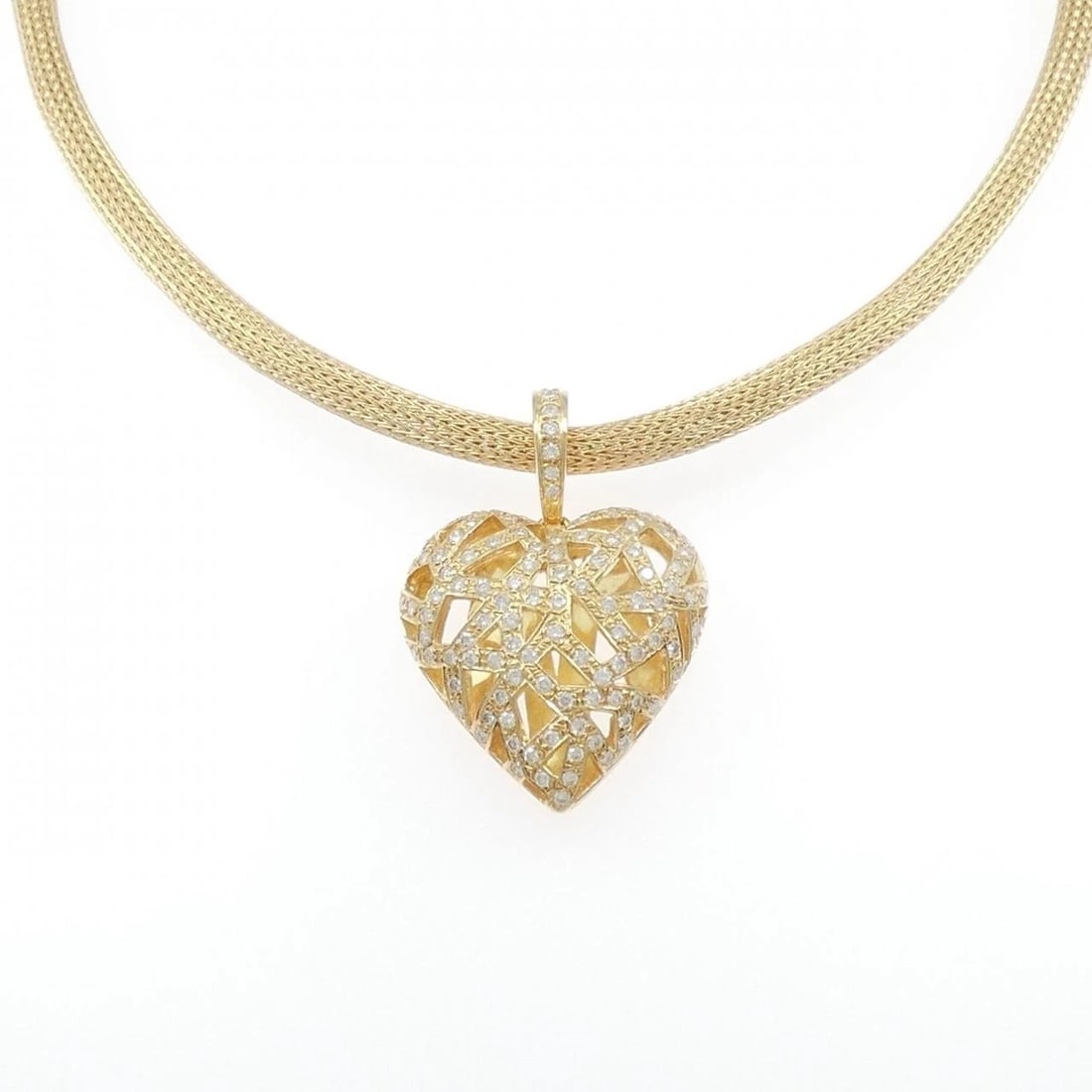 K18YG/750YG HEART DIAMOND NECKLACE: K18YG/750YG Heart Diamond Necklace Brand: Unbranded Type: Diamond Necklace Material: K18YG/750YG, Main Stone/Creation Natural Color: Silver Size: 42cmActual SizePendant length approx. x width