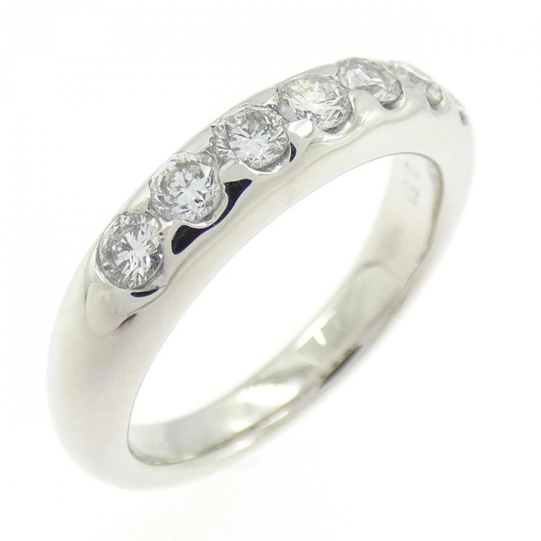 PT900 DIAMOND RING: PT900 Diamond Ring Brand: Unbranded Type: Ring Material: Platinum 900, Main Stone/Creation Natural Color: platinum Size: 6US Accessories: None Accessories Notice: When purchasing pre-owned