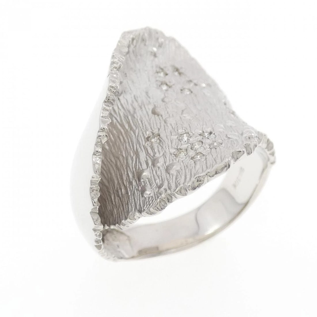 K18WG DIAMOND RING: K18WG Diamond Ring Brand: Unbranded Type: Ring Material: K18 White Gold, Main Stone/Creation Natural Color: white gold Size: 6US Accessories: None Accessories Notice: When purchasing