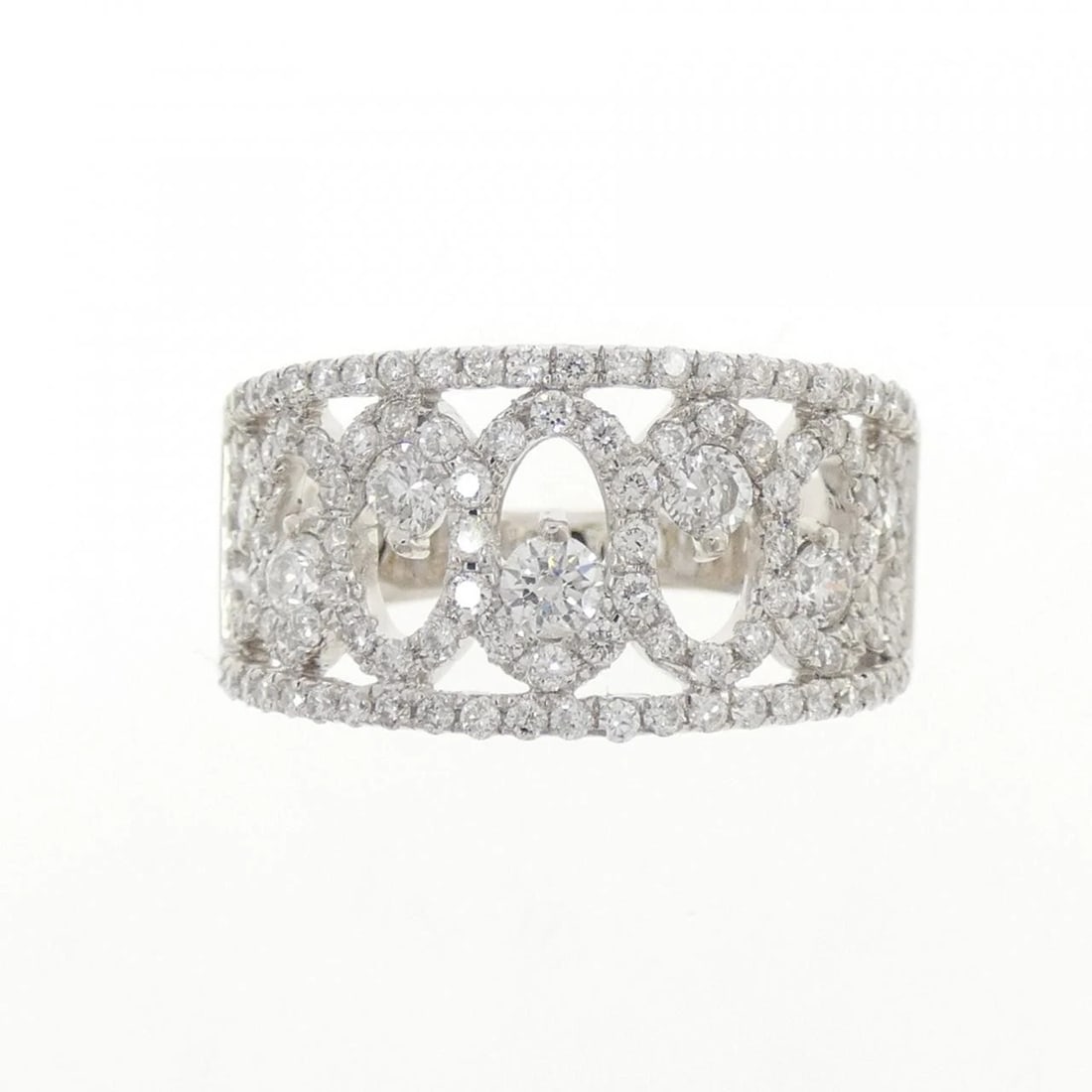 K18WG DIAMOND RING: K18WG Diamond Ring Brand: Unbranded Type: Ring Material: K18 White Gold, Main Stone/Creation Natural Color: white gold Size: 6.5-7US Accessories: None Accessories Notice: When purchasing