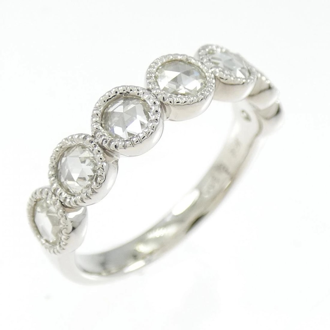 PT900 DIAMOND RING: PT900 Diamond Ring Brand: Unbranded Type: Ring Material: Platinum 900, Main Stone/Creation Natural Color: platinum Size: 5.5-6US Accessories: None Accessories Notice: When purchasing pre-o