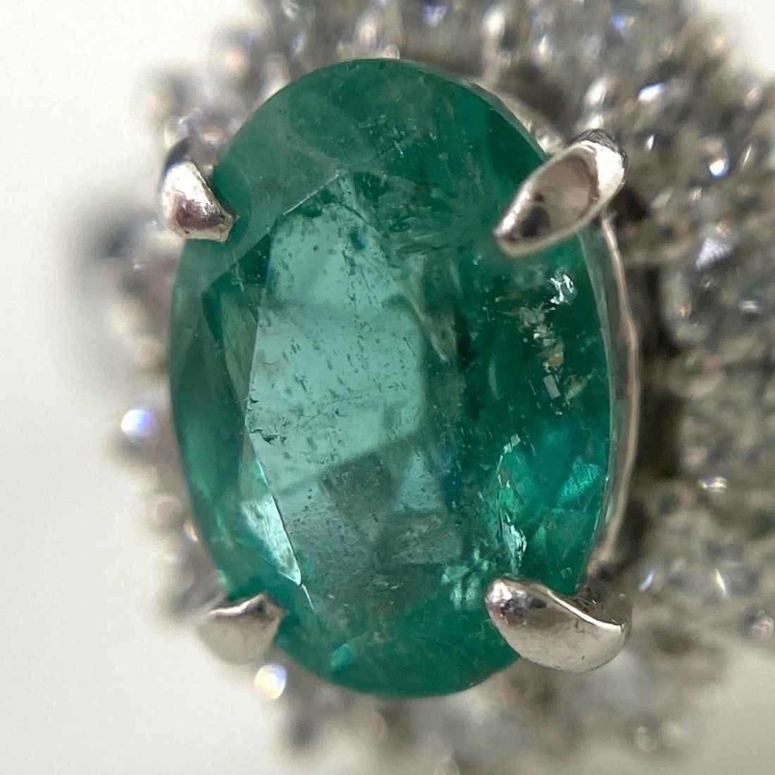 EMERALD DESIGN RING PLATINUM - 2