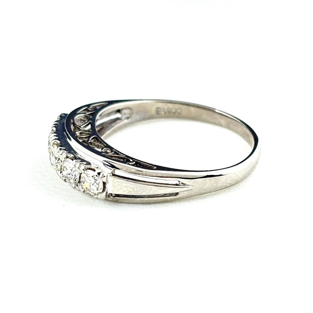 MELEE DIAMOND DESIGN PLATINUM RING: Melee diamond design Platinum Ring Brand: Unbranded Type: Ring Material: Pt900, Main Stone/Creation Natural Color: Platinum Size: US 7.5 to 8 Accessories: None Accessories Notice: When