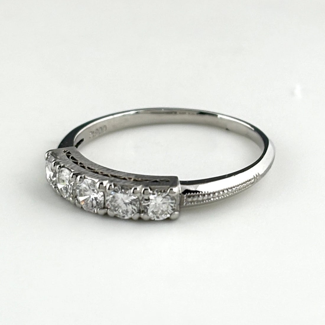 MELEE DIAMOND DESIGN RING PLATINUM: Melee diamond design Ring Platinum Brand: Unbranded Type: Ring Material: Pt900, Main Stone/Creation Natural Color: Platinum Size: US 8.5 Accessories: None Accessories Notice: When purchasi