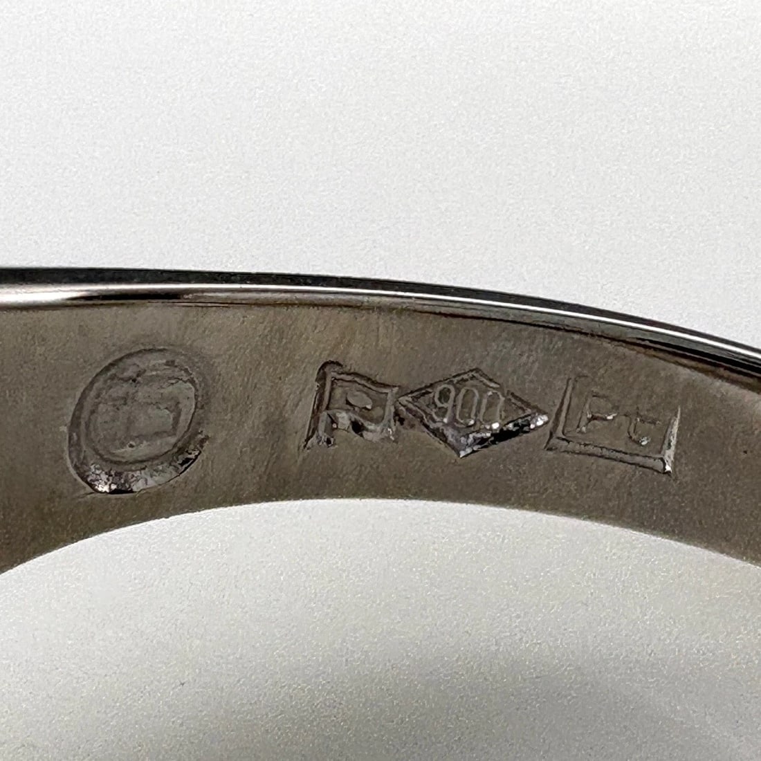 MELEE DIAMOND DESIGN RING PLATINUM - 2