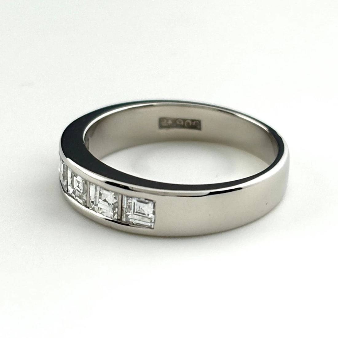 MELEE DIAMOND DESIGN RING PLATINUM (1 of 2)