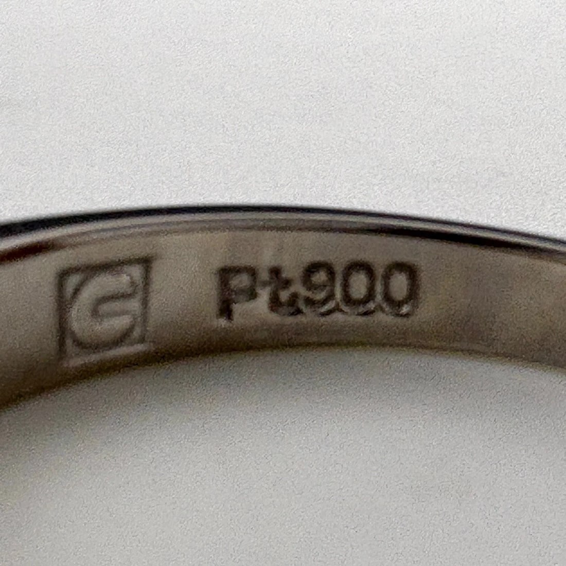 MELEE DIAMOND DESIGN RING PLATINUM - 2