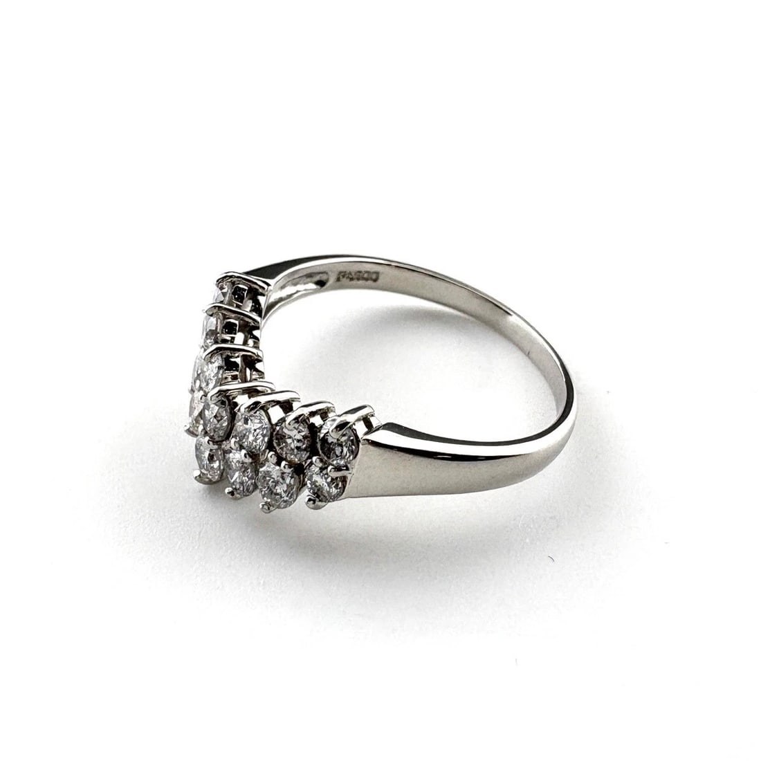 MELEE DIAMOND DESIGN RING PLATINUM: Melee diamond design Ring Platinum Brand: Unbranded Type: Ring Material: Pt900, Color: Platinum Size: US 8 Accessories: None Accessories Notice: When purchasing pre-owned goods, please ref